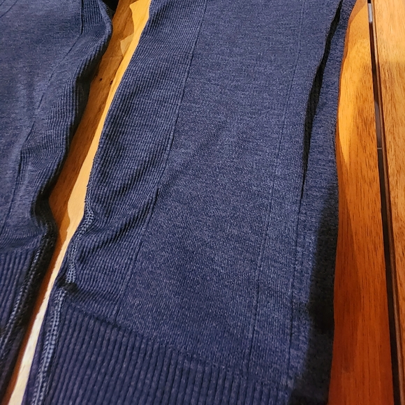 Lululemon - lot of 8 crops/pants - Picture 14 of 16